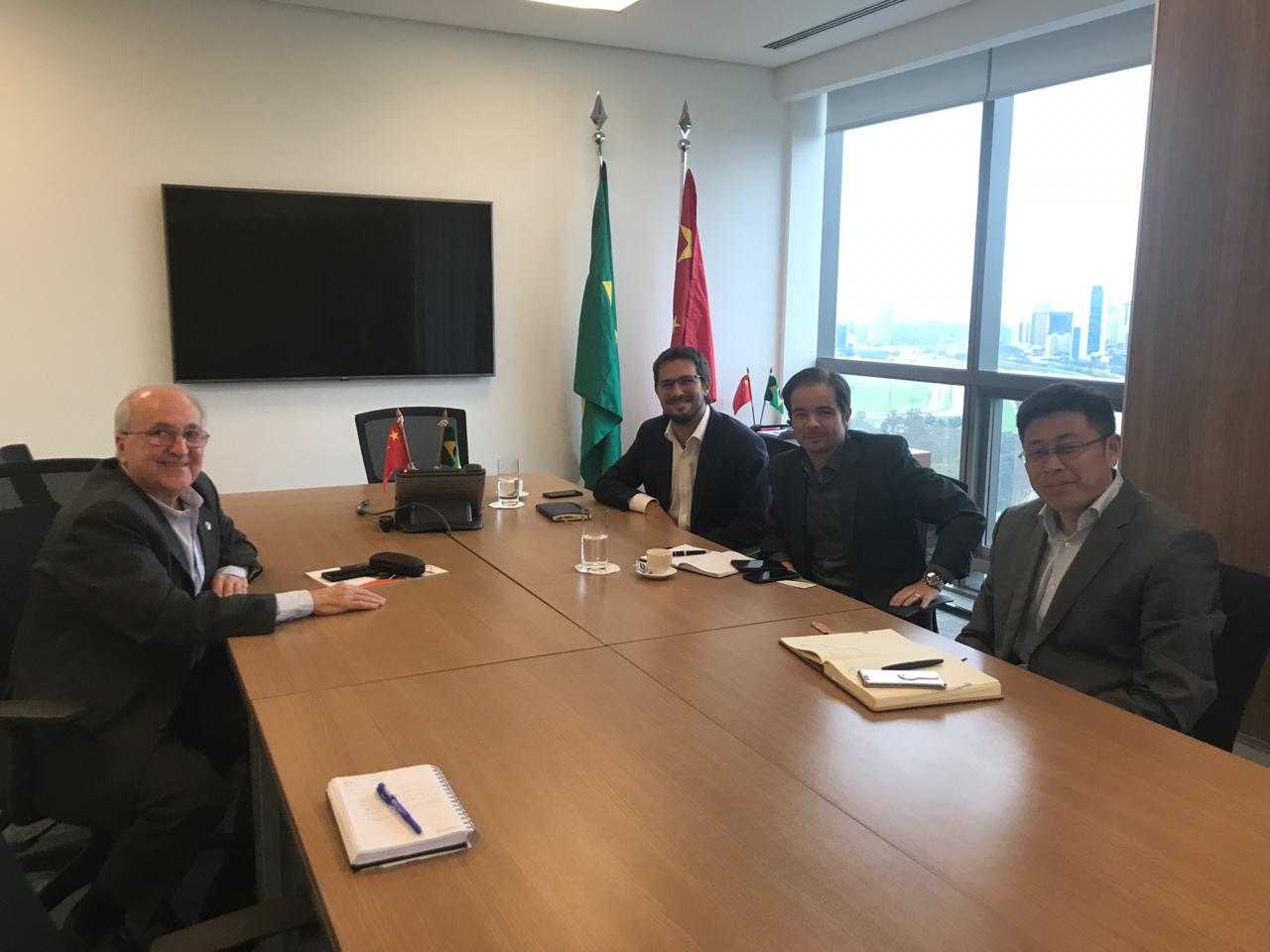 foto2 chineses demonstram interesse ferrovia transnordestina