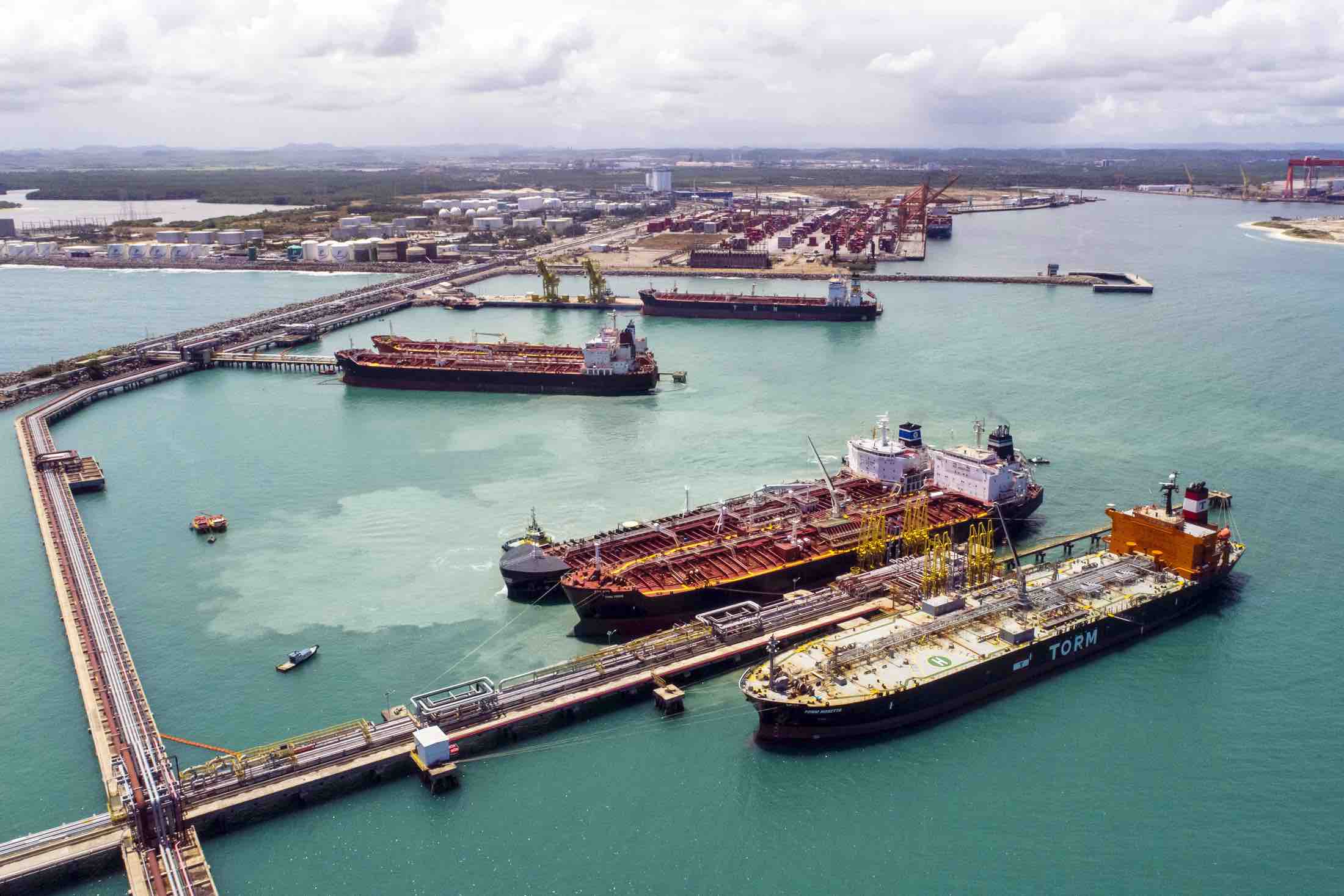 Porto de Suape Rafael Medeiros crescimento mov fevereiro