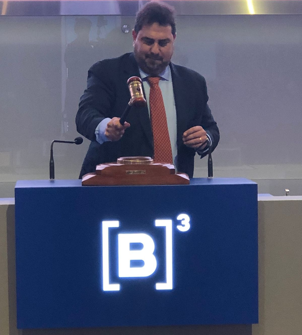 leilao4 RobertoGusmão