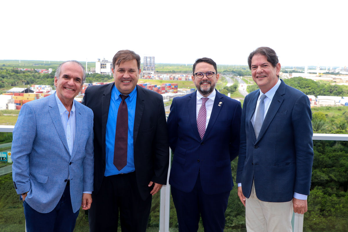 Visita de Senadores H2V TECHUB SUAPE 9