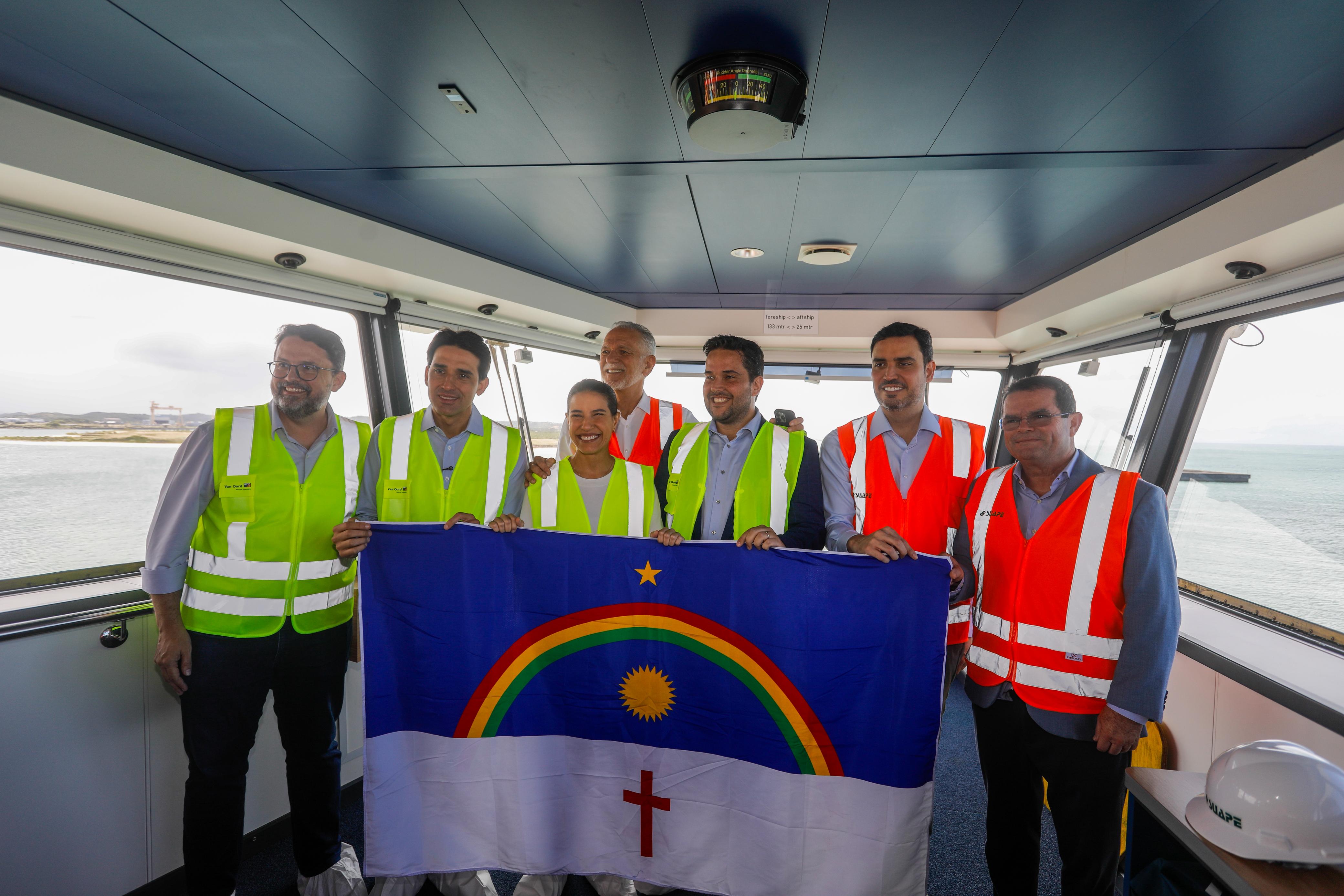 draga obra de dragagem1 suape 1